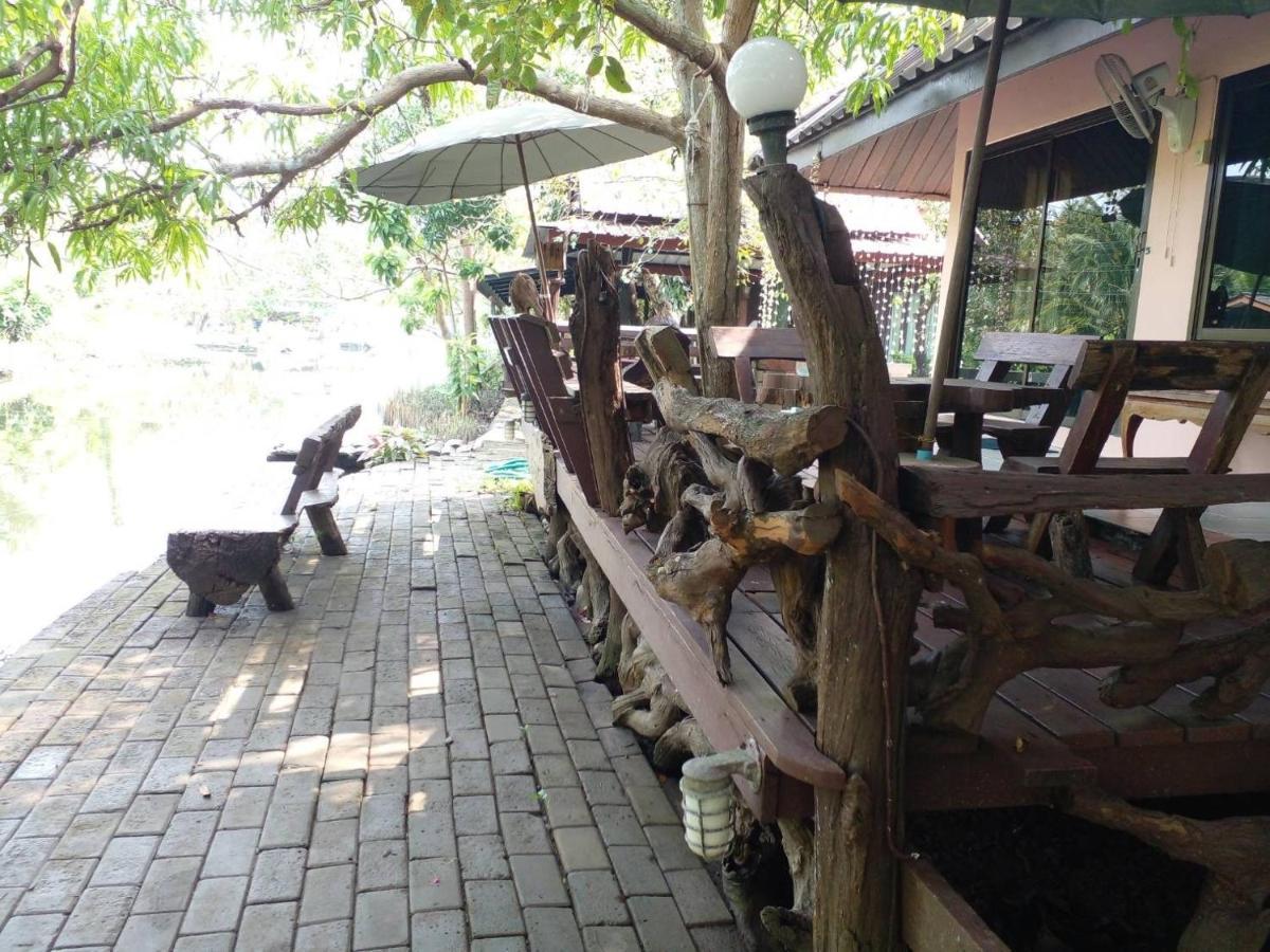 Baansuanleelawadee Resort Amphawa Exteriör bild