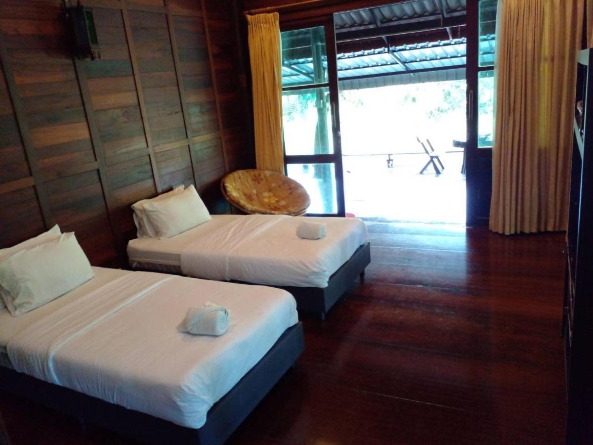 Baansuanleelawadee Resort Amphawa Exteriör bild
