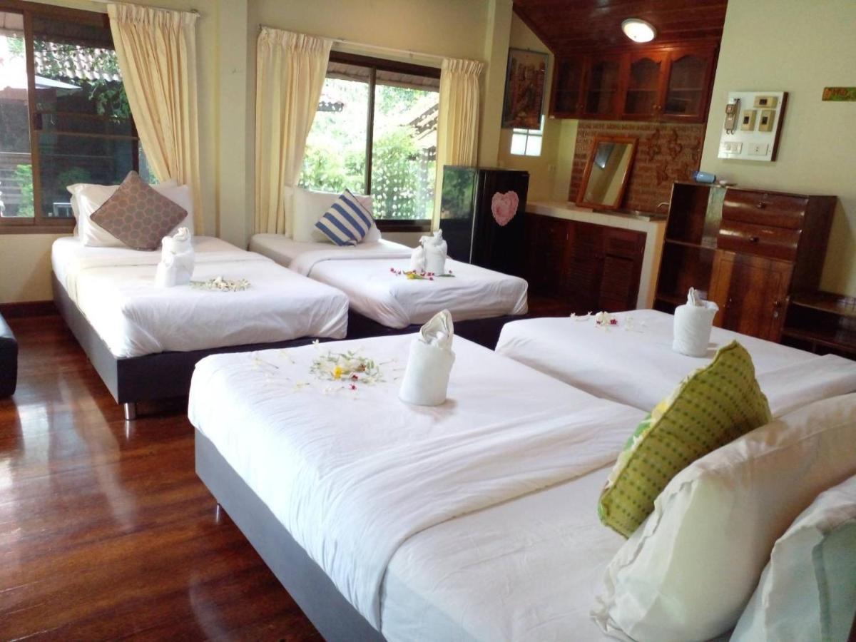 Baansuanleelawadee Resort Amphawa Exteriör bild
