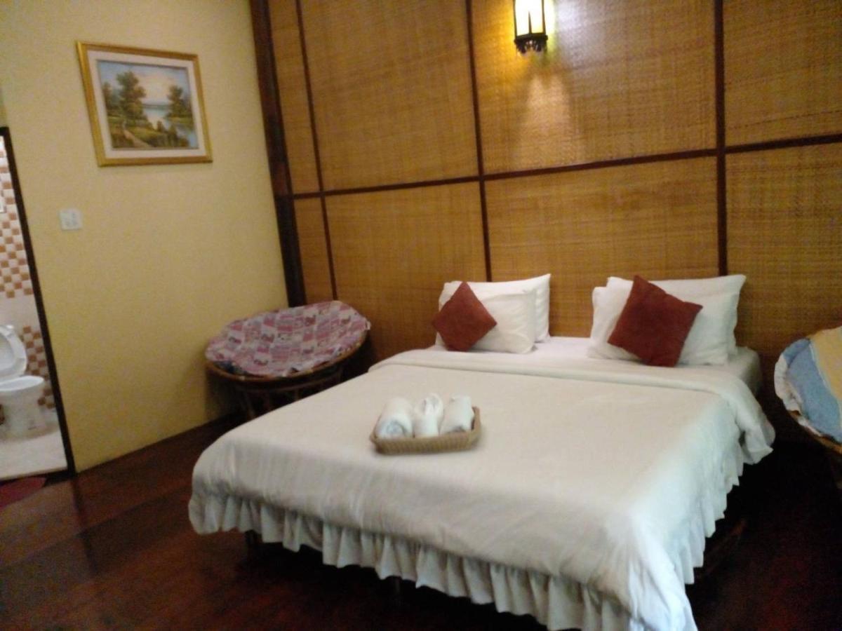 Baansuanleelawadee Resort Amphawa Exteriör bild