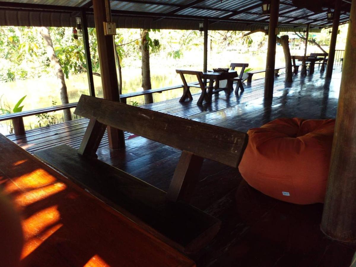 Baansuanleelawadee Resort Amphawa Exteriör bild