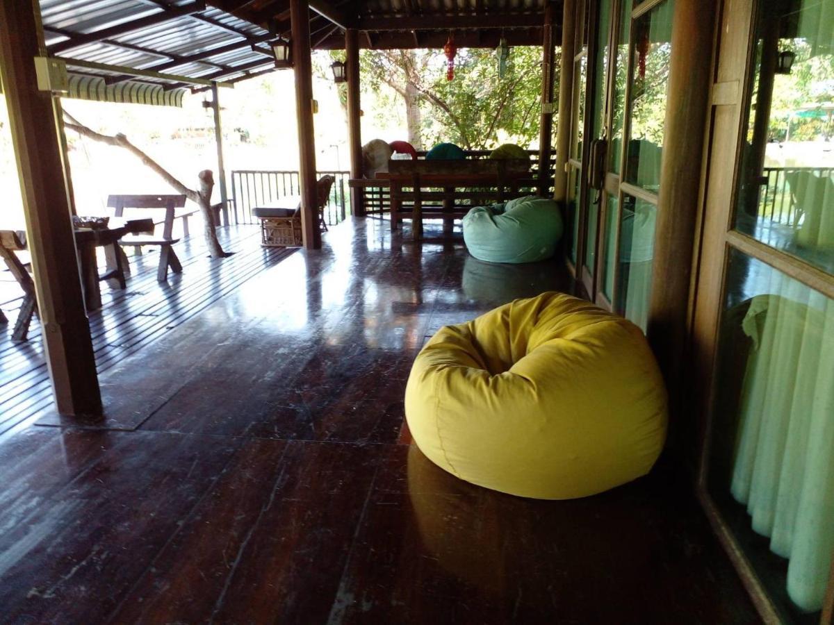Baansuanleelawadee Resort Amphawa Exteriör bild
