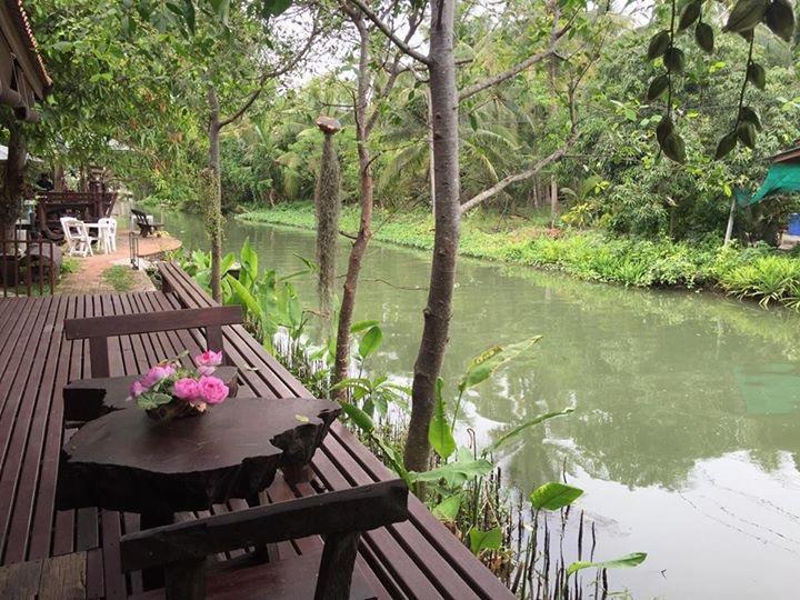 Baansuanleelawadee Resort Amphawa Exteriör bild