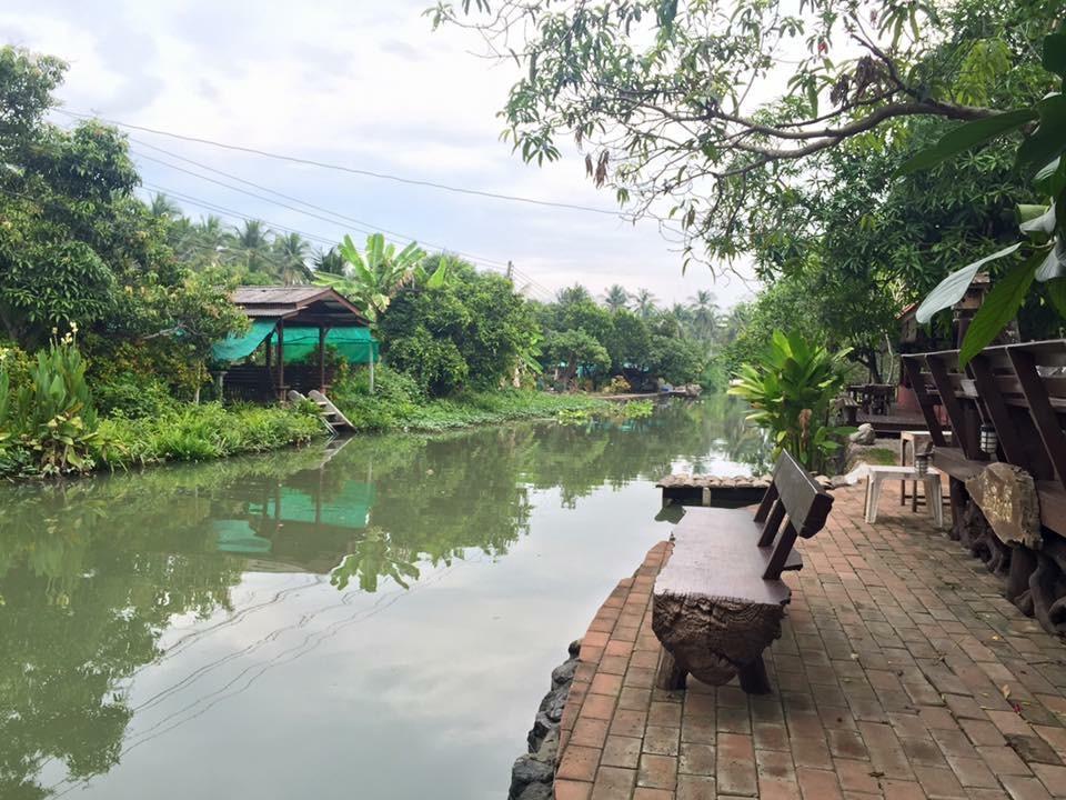 Baansuanleelawadee Resort Amphawa Exteriör bild