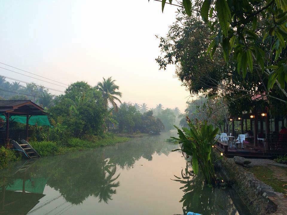 Baansuanleelawadee Resort Amphawa Exteriör bild