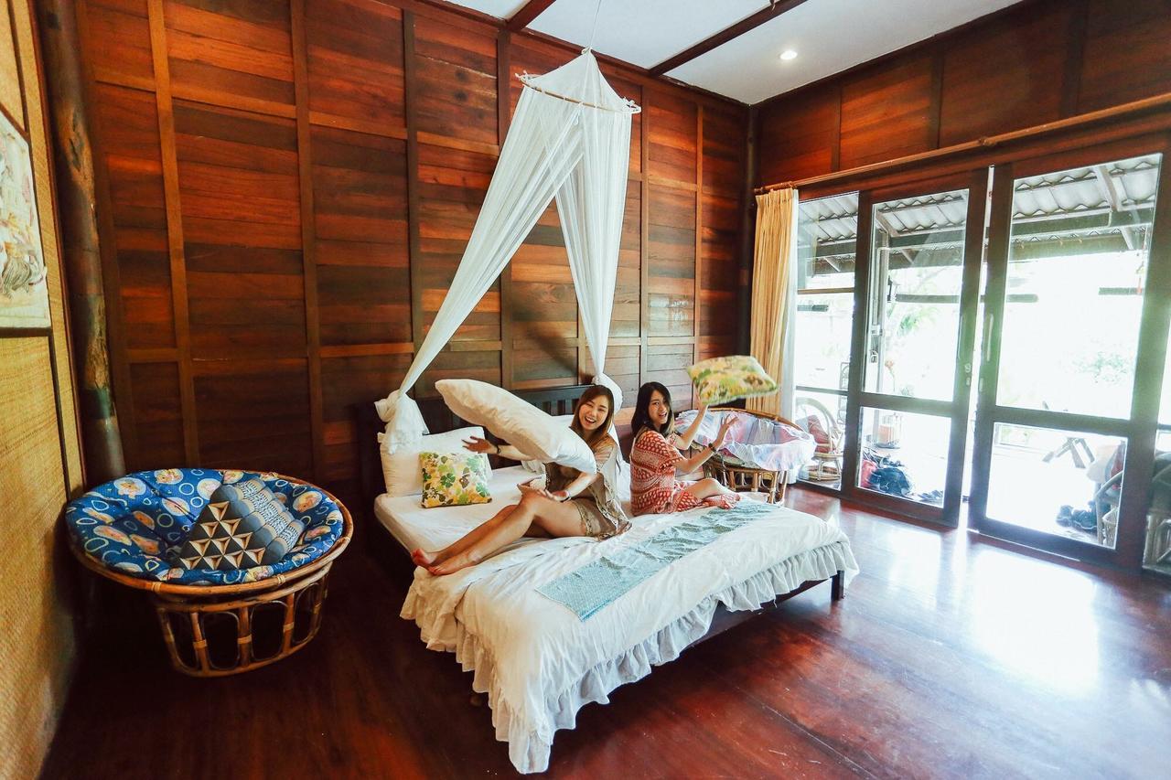 Baansuanleelawadee Resort Amphawa Exteriör bild